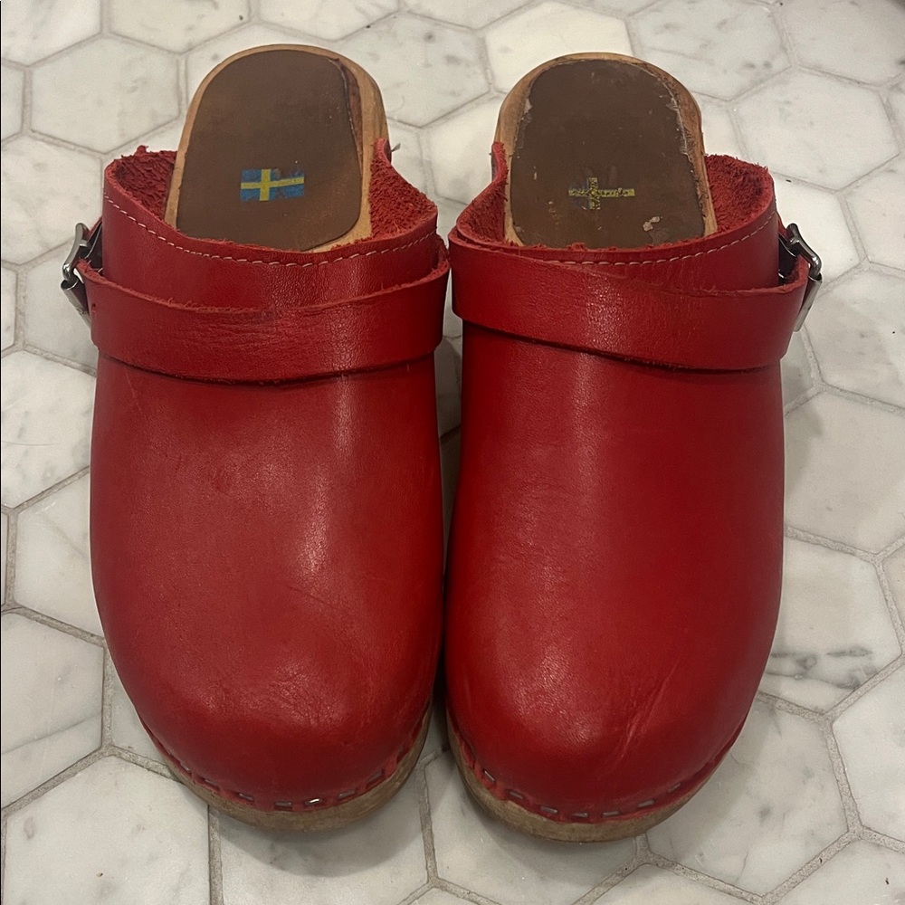 Swedish MIA clogs